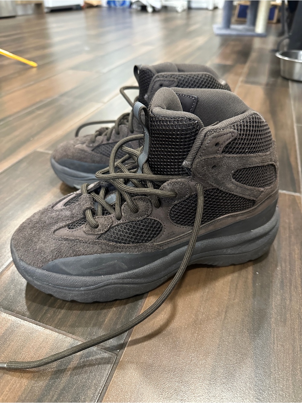 Yeezy adidas Dark Gray High-Top Mesh & Suede desert boot